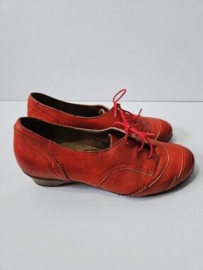 Brako Red Leather Loafers Size 38 US 7.5 Lace Up Shoes Artsy Flats